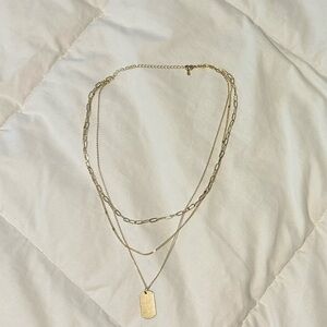 Elegant Gold Layered Necklace